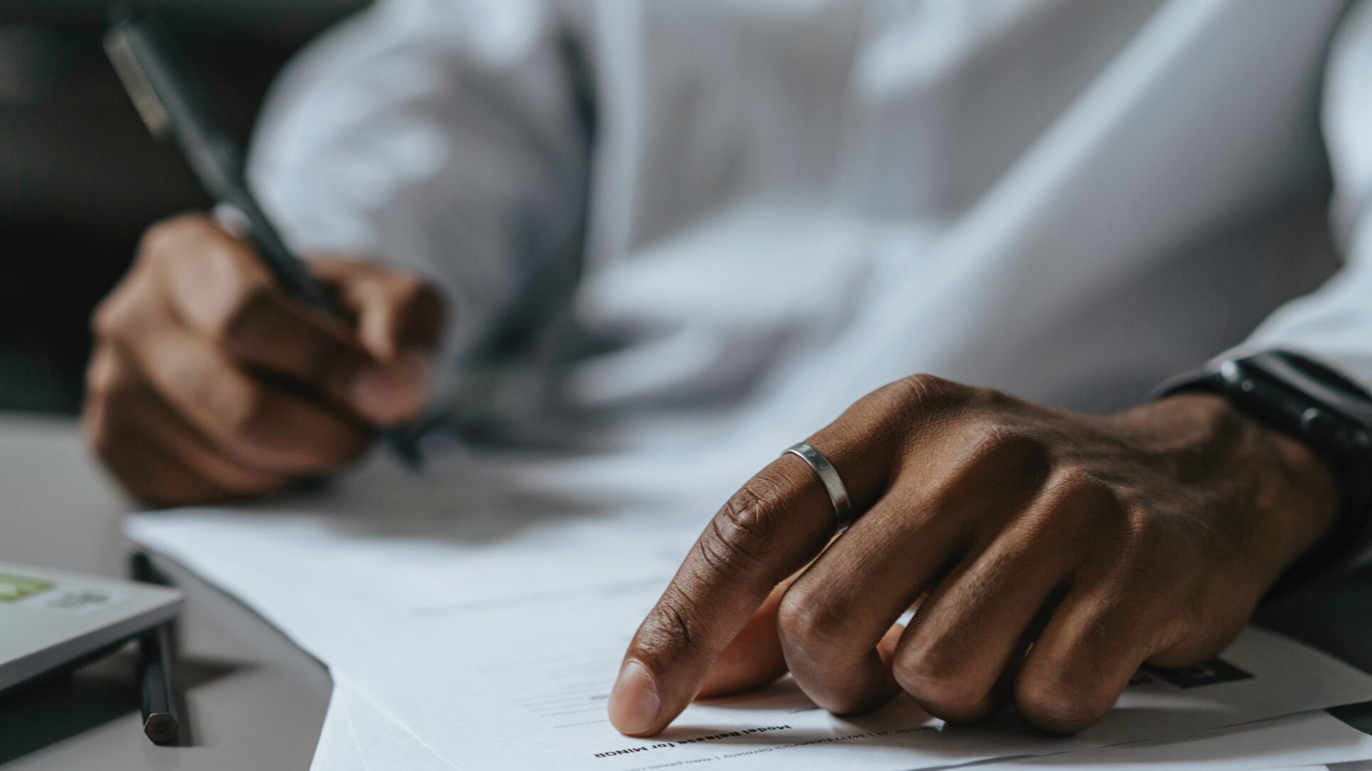 Competences,DOMAINES DE PRÉDILECTION,Domaine de competence,ÊTRE AVOCAT,UNE PASSION,UNE VOCATION,Avocat passionné,réactif et intègre,passionné,réactif,intègre,Avocat,professionnalisme,MAITRE MARTIAL JEUGUE DOUNGUE