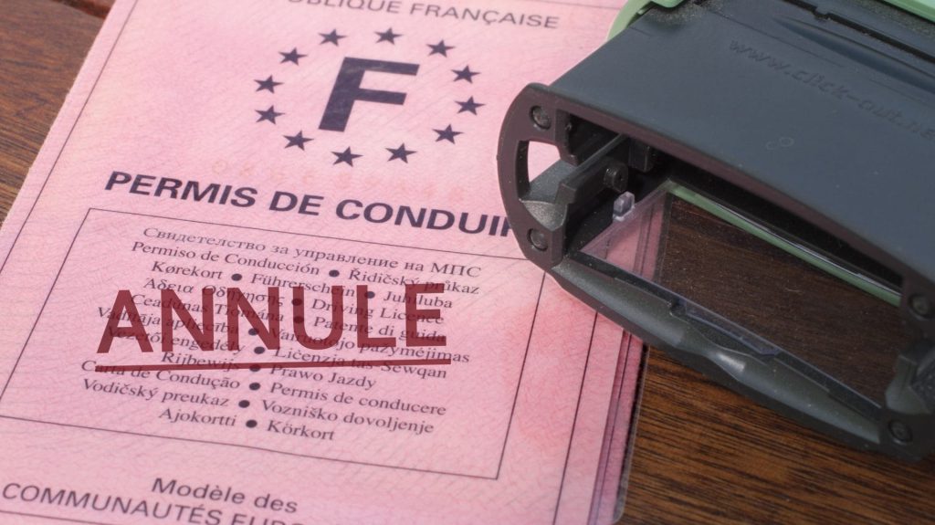 MAITRE MARTIAL JEUGUE DOUNGUE,Dépôt de plainte,Dépôt,Plainte,Permis de conduire,Perquisitions et saisies,Perquisitions,Saisies,Droit pénal et procédure pénale,Avocat,droit-penal-et-procedure-penale,Perquisition,Saisie